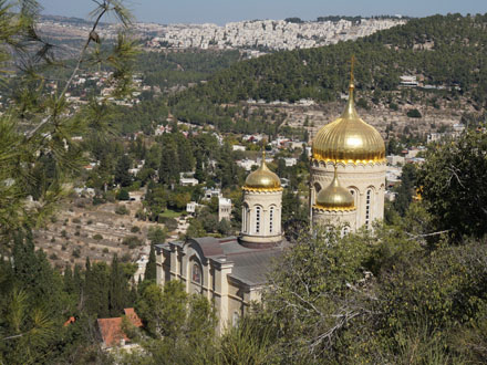 הכנסיה הרוסית בסיור עין כרם, טיול לעין כרם סיורים בירושלים, טיולים בירושלים. בהדרכת נורית בזל - מדריכת טיולים